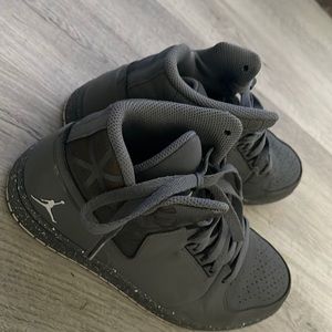 jordans, size 7.5